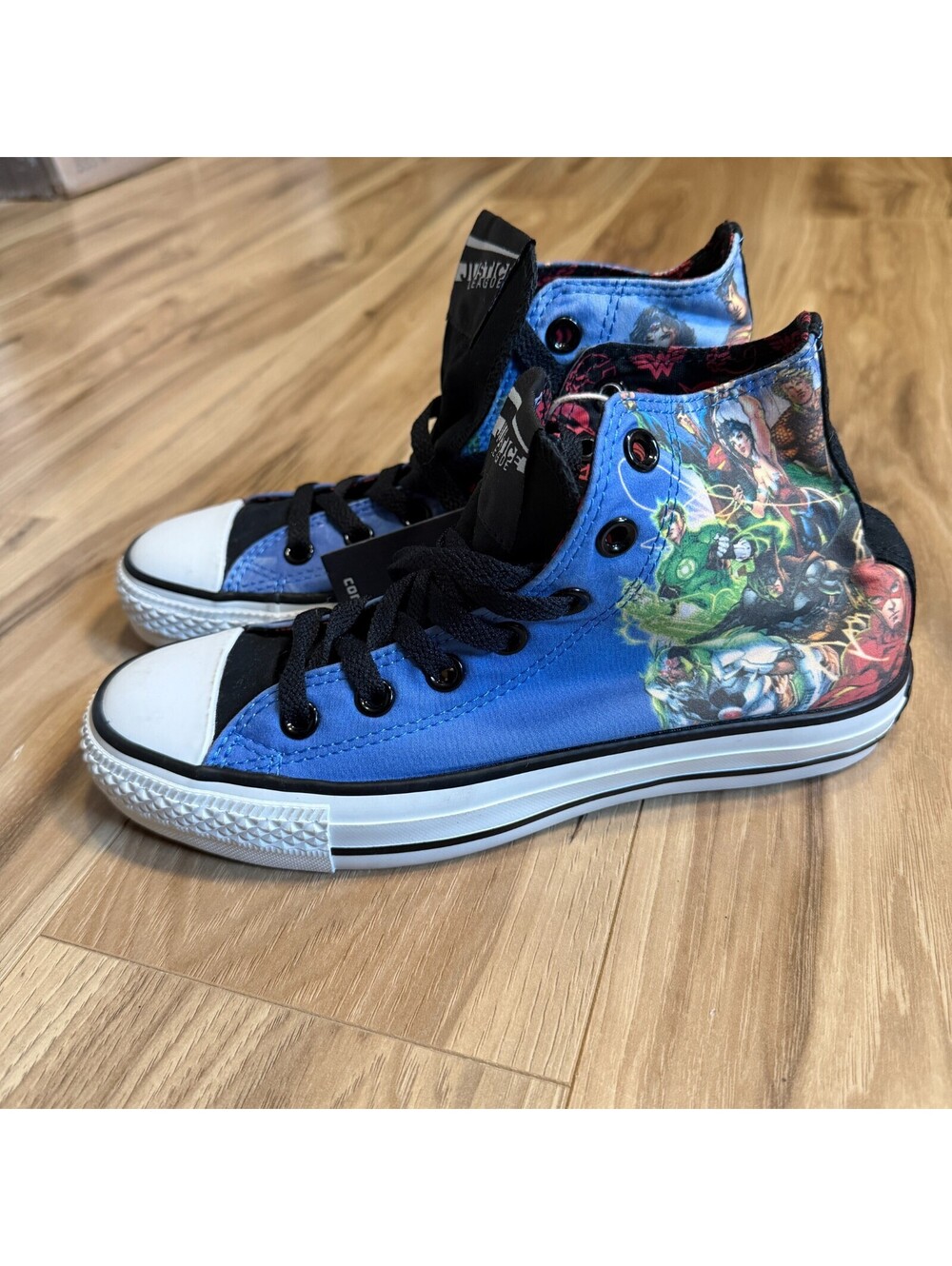 NWT Converse Justice League Chuck Taylor's Size 5 M/7 W DC Superman Batman